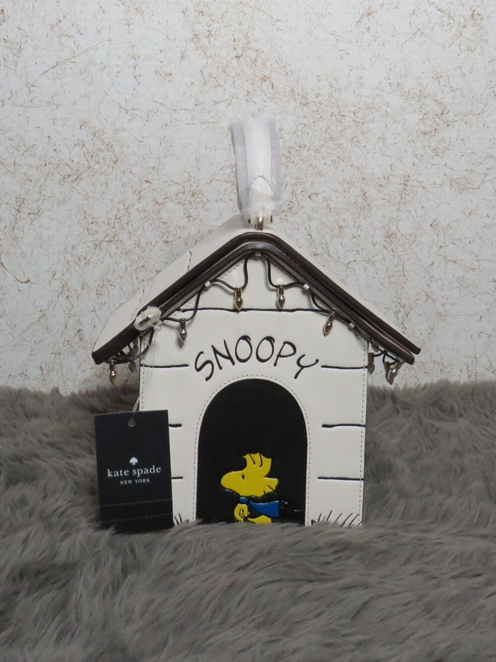 Kate Spade Peanuts 3D Doghouse (Multi-color)